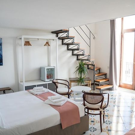 Le Stanze Di Sissi - Luxury Suites Naples Luaran gambar