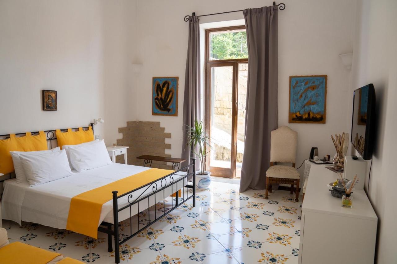 Le Stanze Di Sissi - Luxury Suites Naples Luaran gambar