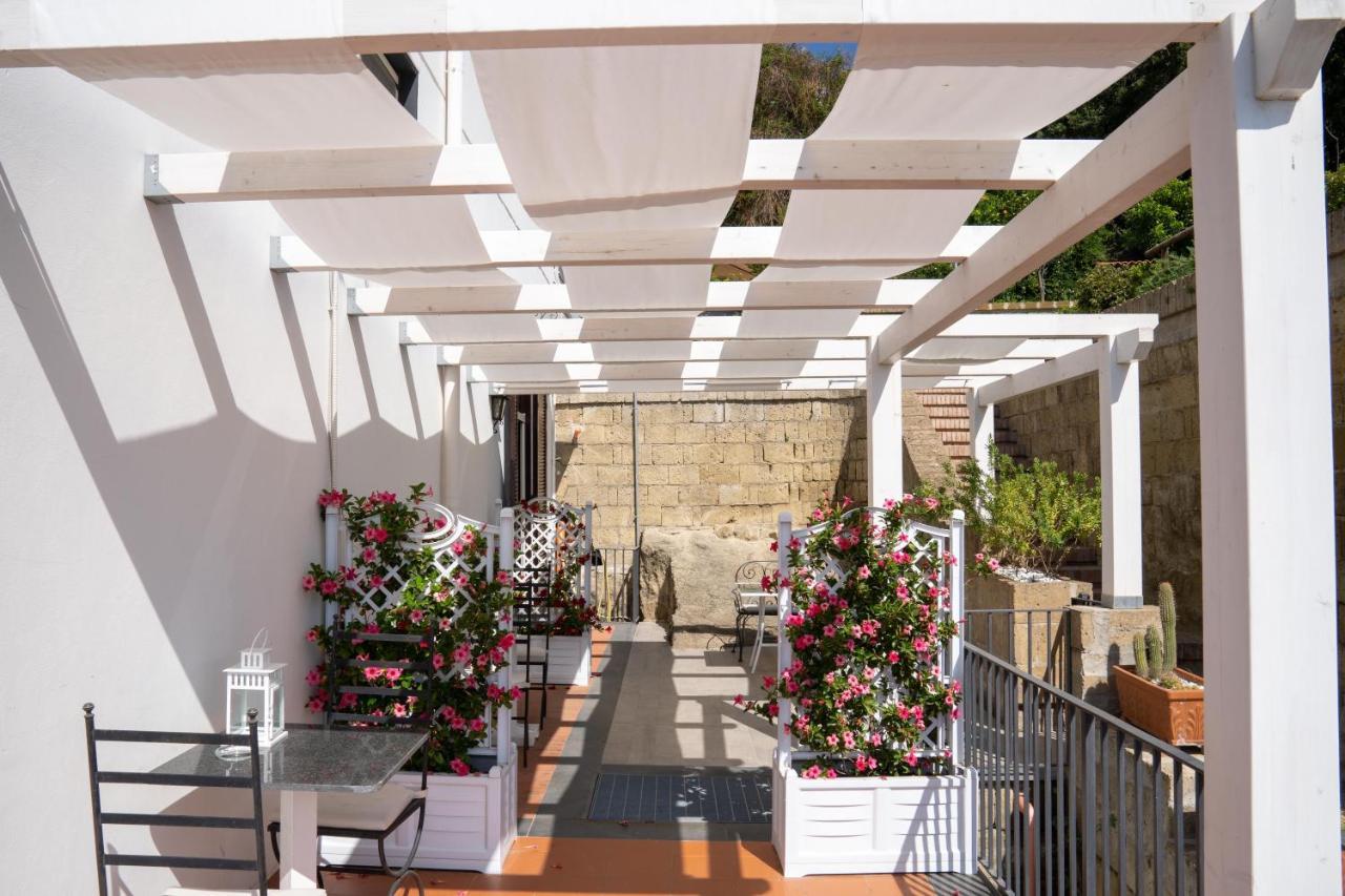 Le Stanze Di Sissi - Luxury Suites Naples Luaran gambar
