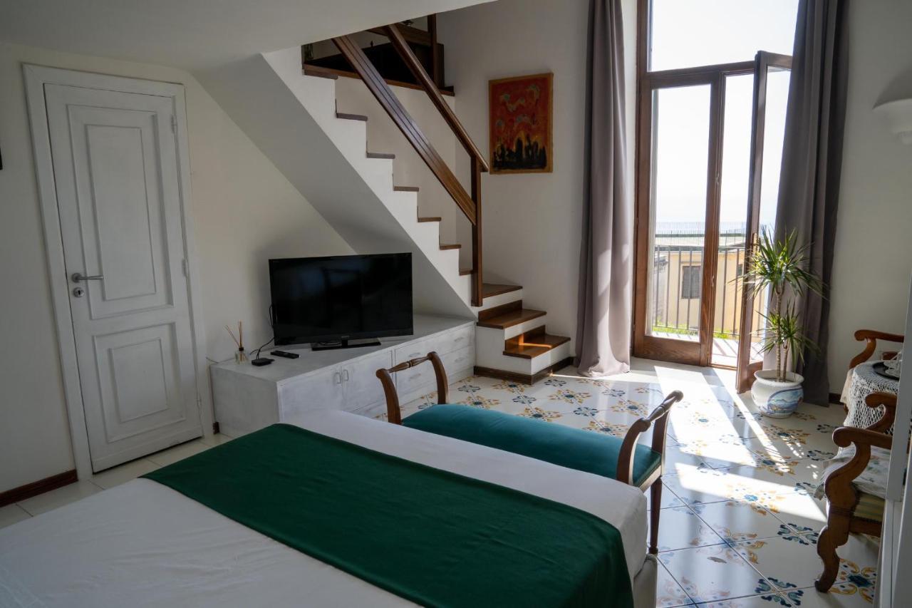 Le Stanze Di Sissi - Luxury Suites Naples Luaran gambar