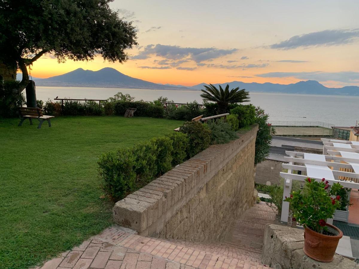 Le Stanze Di Sissi - Luxury Suites Naples Luaran gambar