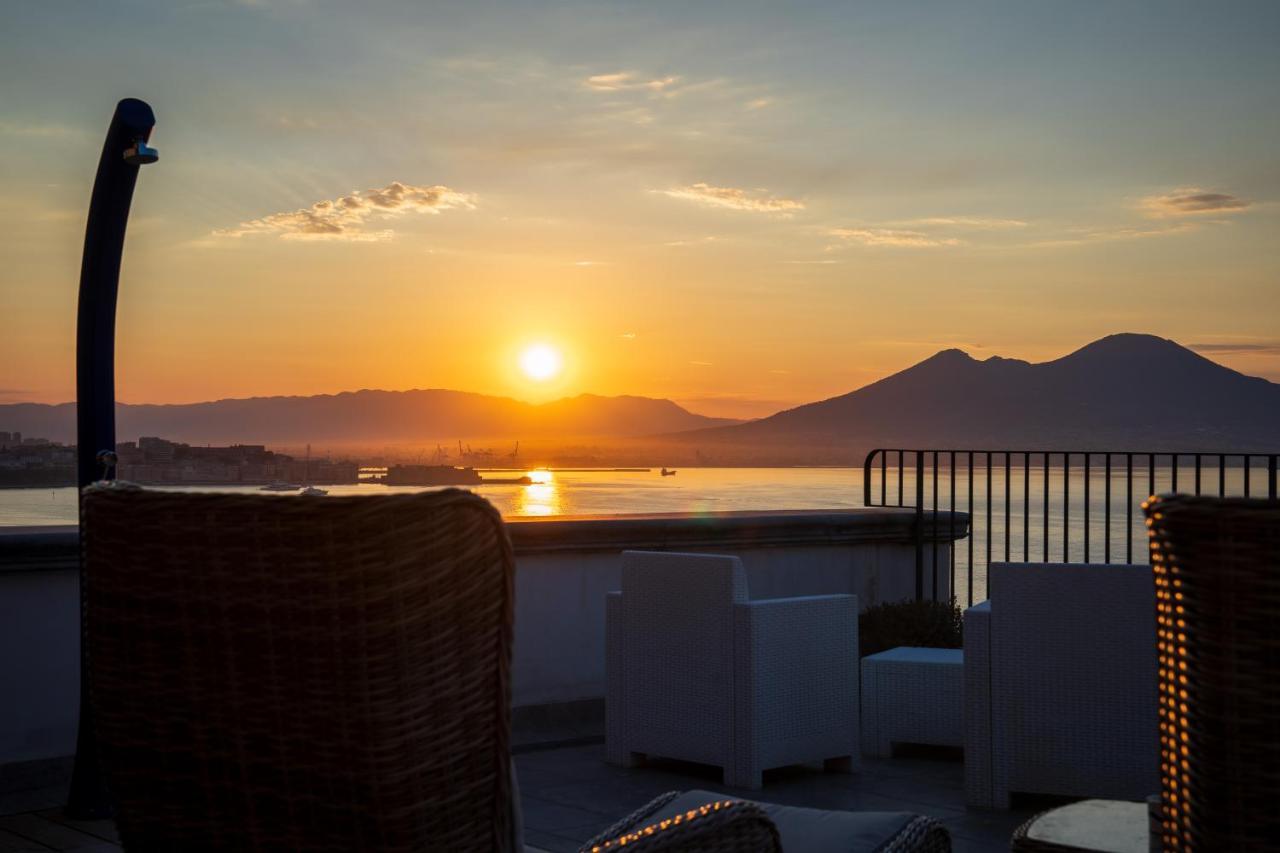 Le Stanze Di Sissi - Luxury Suites Naples Luaran gambar