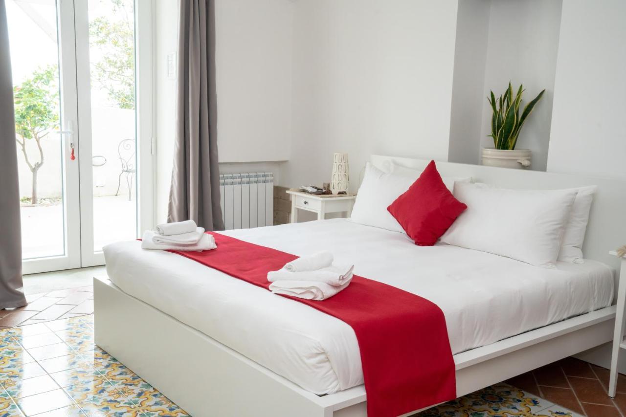 Le Stanze Di Sissi - Luxury Suites Naples Luaran gambar