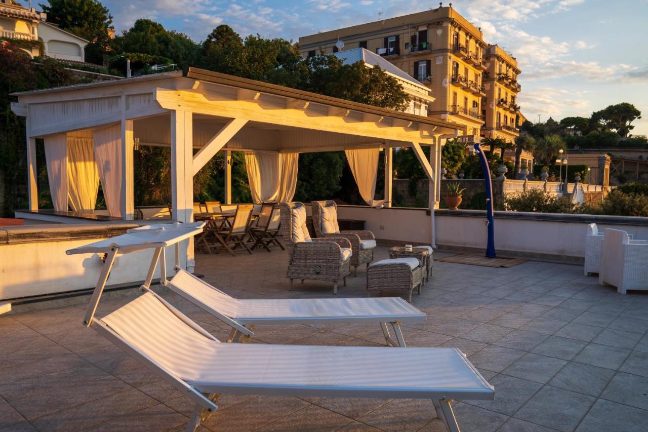 Le Stanze Di Sissi - Luxury Suites Naples Luaran gambar