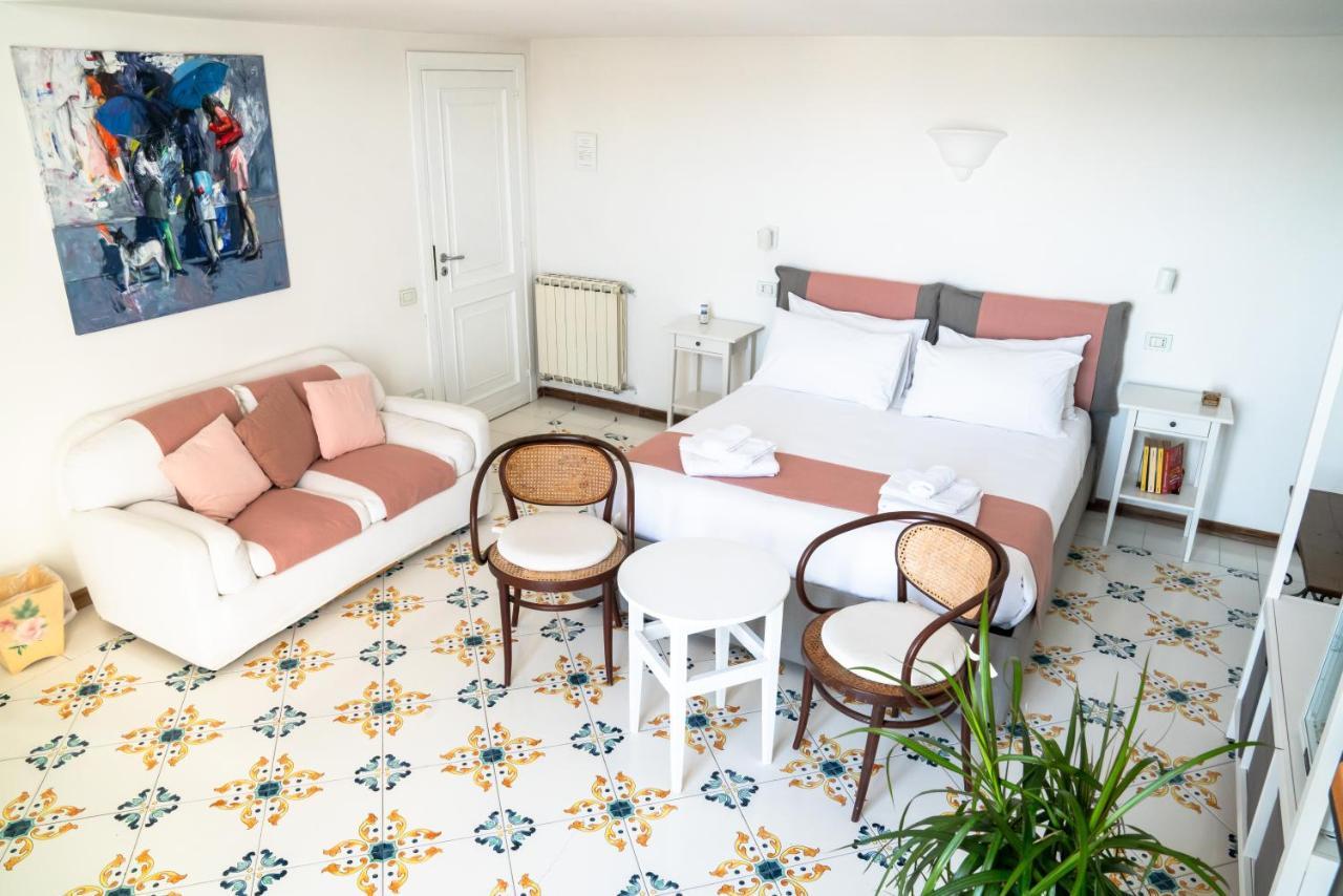 Le Stanze Di Sissi - Luxury Suites Naples Luaran gambar