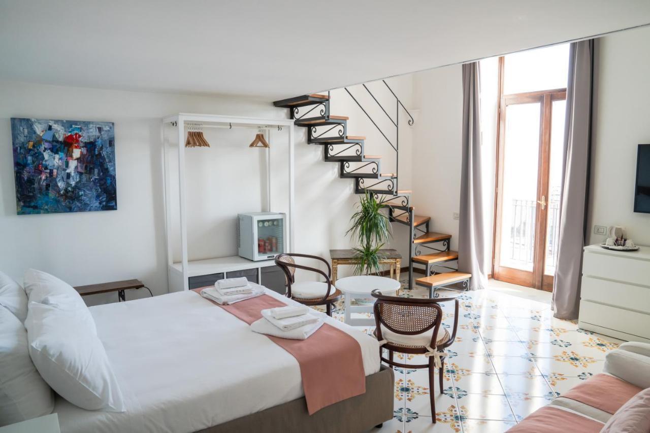 Le Stanze Di Sissi - Luxury Suites Naples Luaran gambar