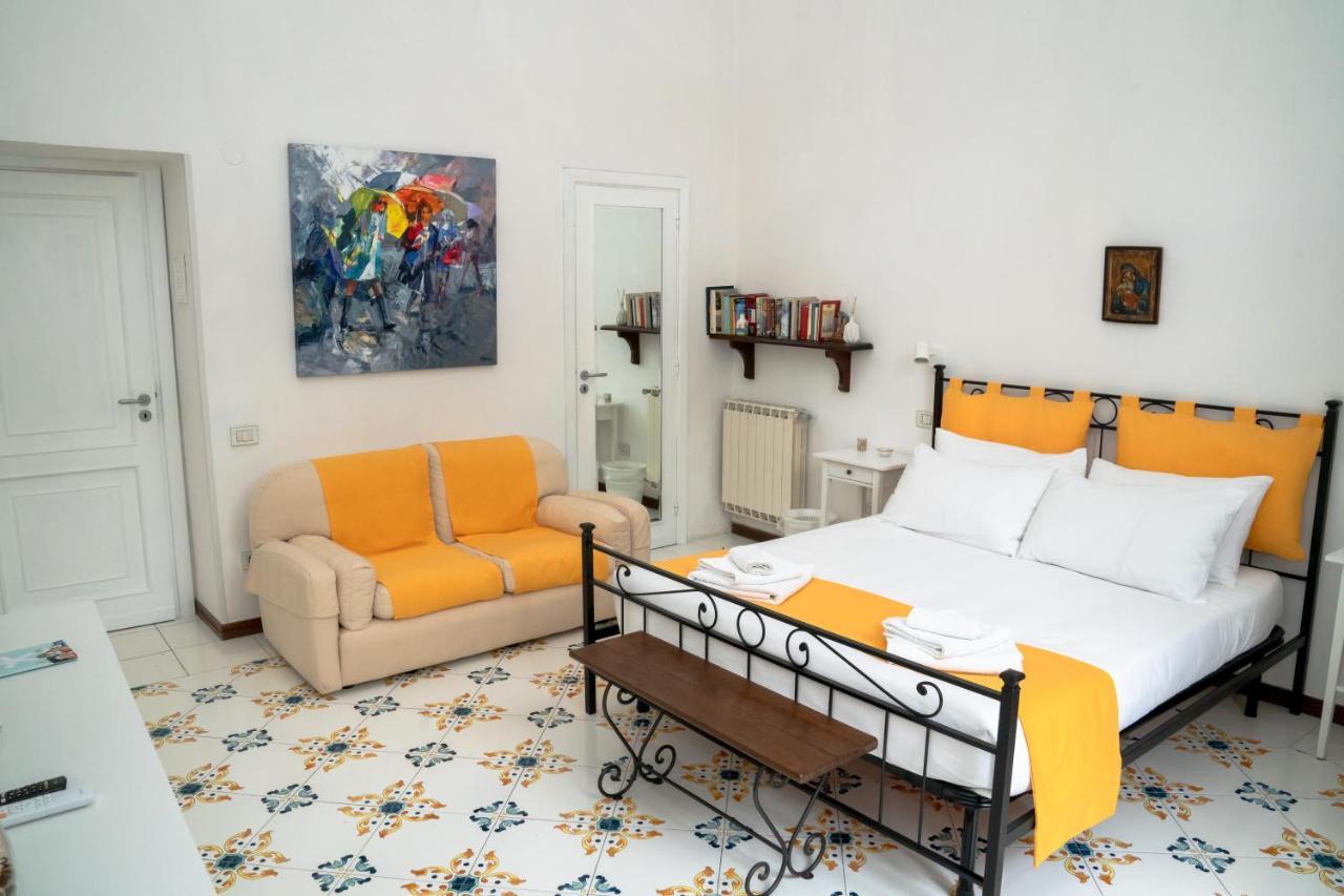 Le Stanze Di Sissi - Luxury Suites Naples Luaran gambar
