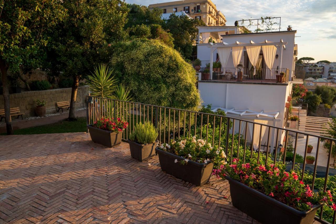 Le Stanze Di Sissi - Luxury Suites Naples Luaran gambar
