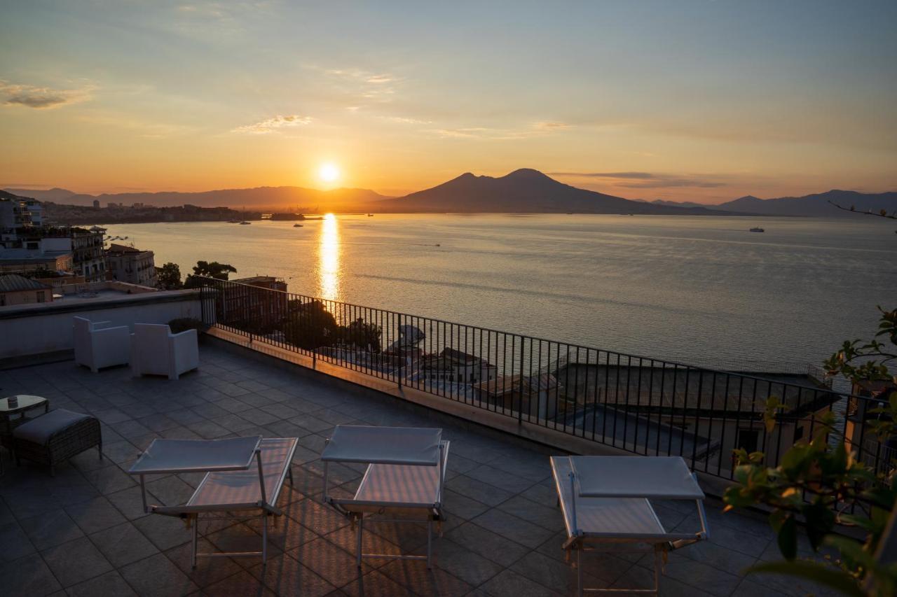 Le Stanze Di Sissi - Luxury Suites Naples Luaran gambar