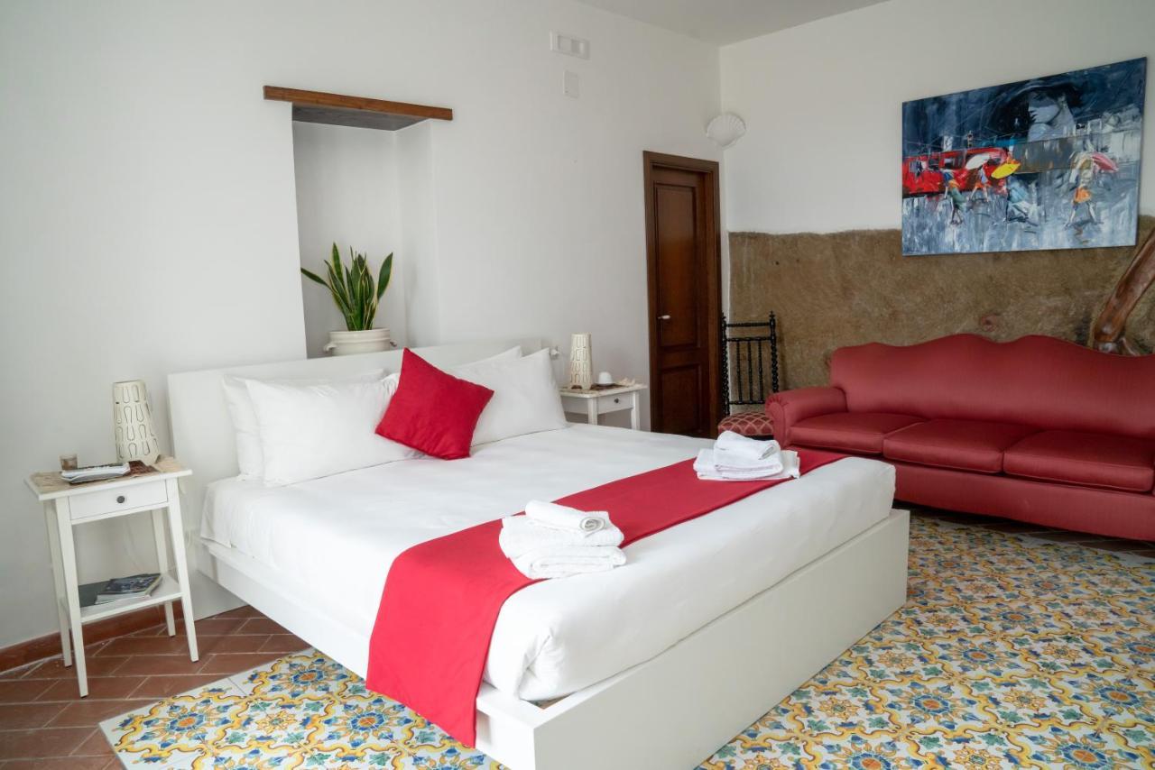 Le Stanze Di Sissi - Luxury Suites Naples Luaran gambar