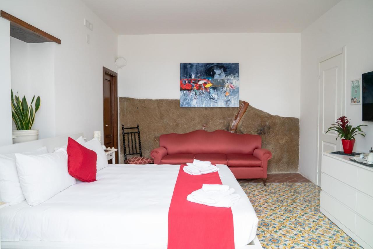 Le Stanze Di Sissi - Luxury Suites Naples Luaran gambar